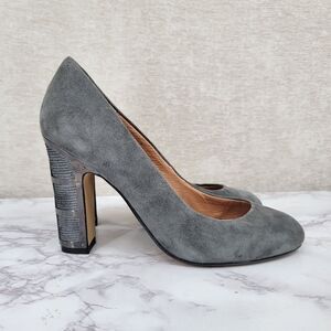 Nina Originals Gray Suede Pumps with Gun Metal Silver Plated Heels